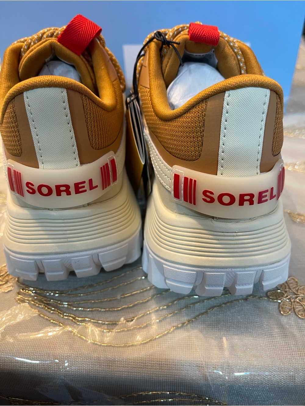 NWB Sorel women’s callsign low GTX canyon gold honey sneakers size 10 limited - Picture 12 of 16